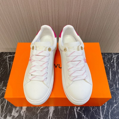  ルイ・ヴィトン 女性用 スニーカー 121603