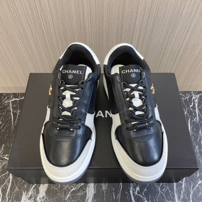  シャネル 女性用 スニーカー 121621