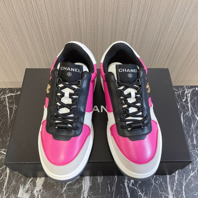  シャネル 女性用 スニーカー 121622