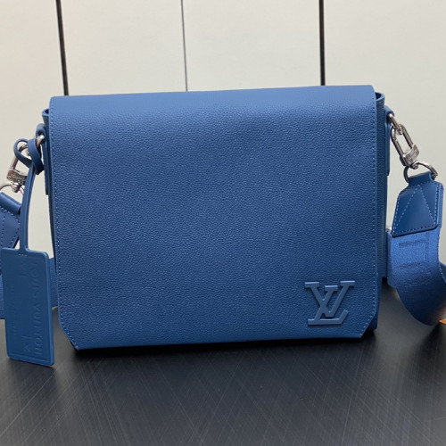 ルイ・ヴィトン ルイ・ヴィトン テイクオフ・メッセンジャーバッグ M22505