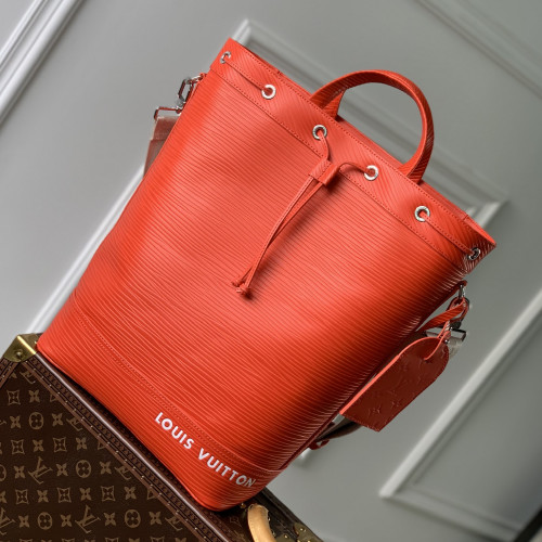 ルイ・ヴィトン ルイヴィトン エピ マキシノエ スリング M23117