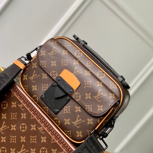 ルイ・ヴィトン ルイ・ヴィトン メッセンジャーバッグ m46688