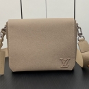 ルイ・ヴィトン ルイ・ヴィトン テイクオフ・メッセンジャーバッグ M22505