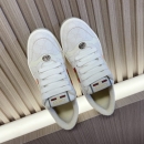  グッチ 女性用 スニーカー 328378