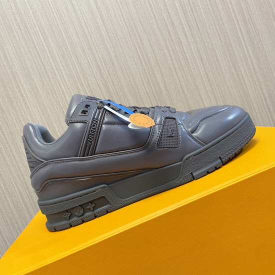  ルイ・ヴィトン ユニセックス スニーカー 218343