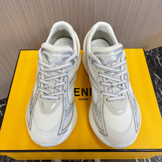  フェンディ 女性用 スニーカー 328364