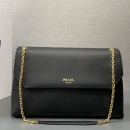 プラダ プラダ ショルダーバッグ 1BD368