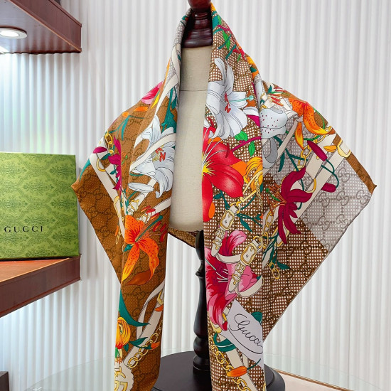  グッチ 女性用 スカーフ 32991