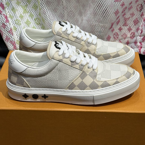  ルイ・ヴィトン 男性用 スニーカー 742062