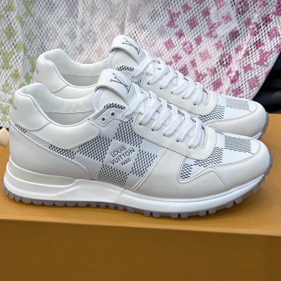  ルイ・ヴィトン 男性用 スニーカー 742045
