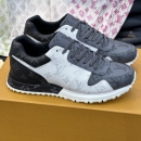  ルイ・ヴィトン 男性用 スニーカー 742043