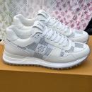  ルイ・ヴィトン 男性用 スニーカー 742047