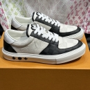  ルイ・ヴィトン 男性用 スニーカー 742063