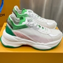  ルイ・ヴィトン 女性 スニーカー 122113