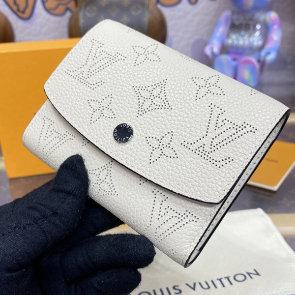 ルイ・ヴィトン ルイ・ヴィトン 二つ折り財布 M82679