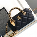 シャネル シャネル wocショルダーバッグ 3986