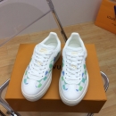  ルイ・ヴィトン 女性 スニーカー 122172