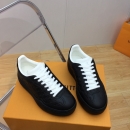  ルイ・ヴィトン 女性 スニーカー 122178