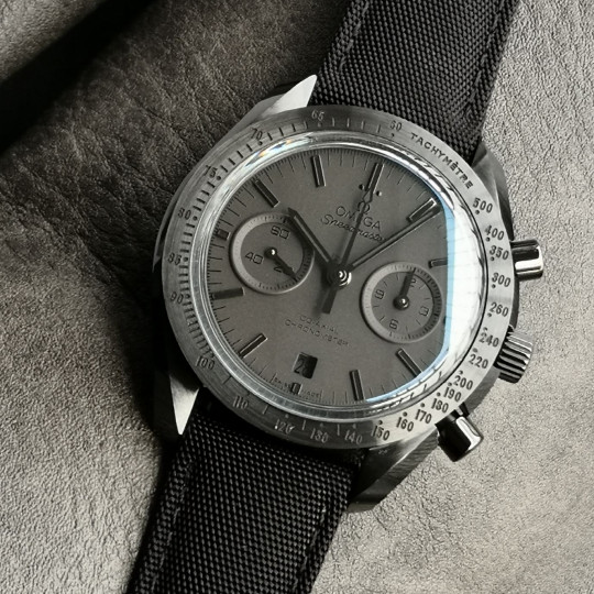  オメガ スピードマスター 男性時計 74111