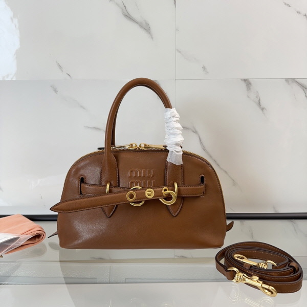 ミュウミュウ ミュウミュウ トートバッグ  5BB169