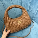 ミュウミュウ ミュウミュウ ショルダーバッグ  5BC153