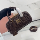 ミュウミュウ ミュウミュウ ミニバッグ  5BB142