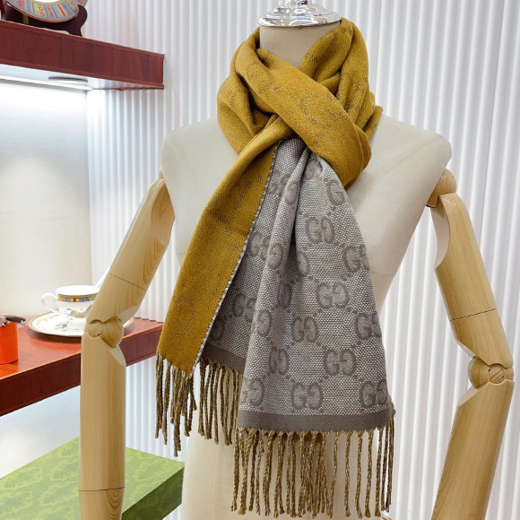  グッチ 女性用 スカーフ 33188