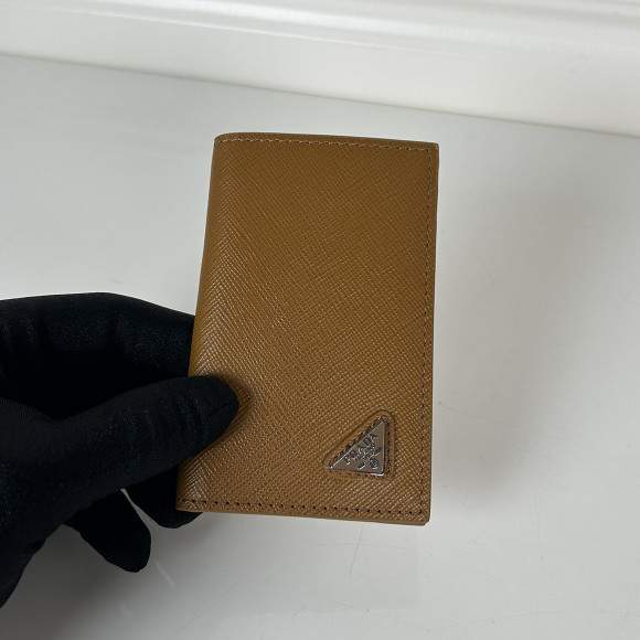 プラダ プラダ 二つ折り財布 2MC101