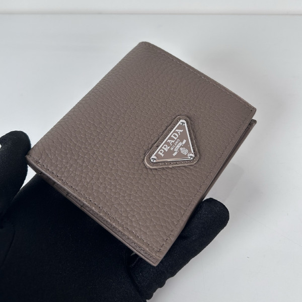 プラダ プラダ 二つ折り財布 2MO004