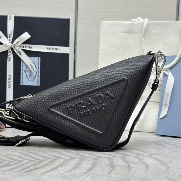 プラダ プラダ ショルダーバッグ 2VH155
