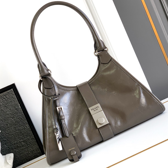 プラダ プラダ ショルダーバッグ 1BG563