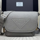 プラダ プラダ クロスボディバッグ 2VD056