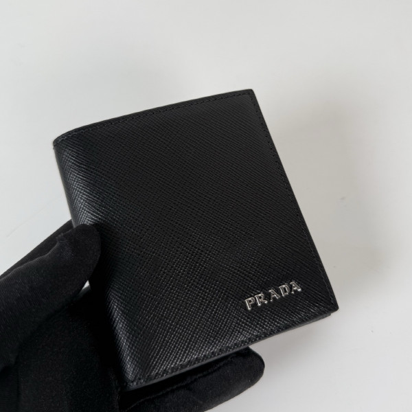 プラダ プラダ 二つ折り財布 2MO004