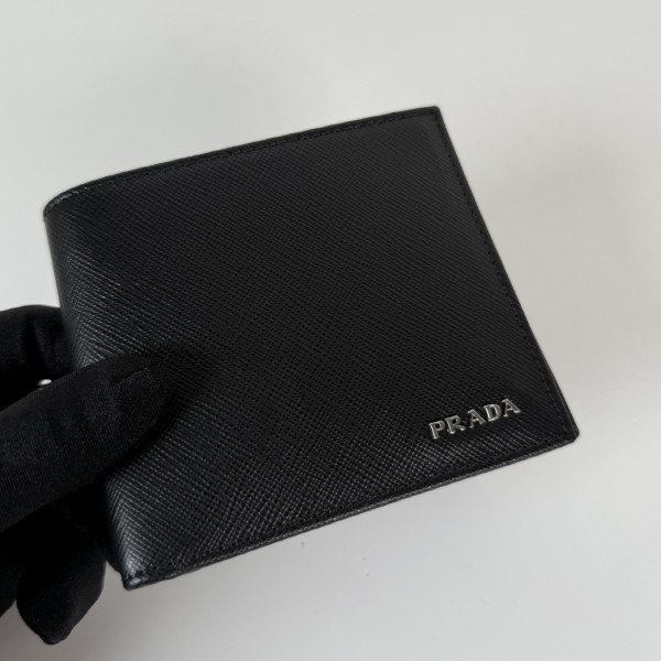 プラダ プラダ 二つ折り財布 2M0513
