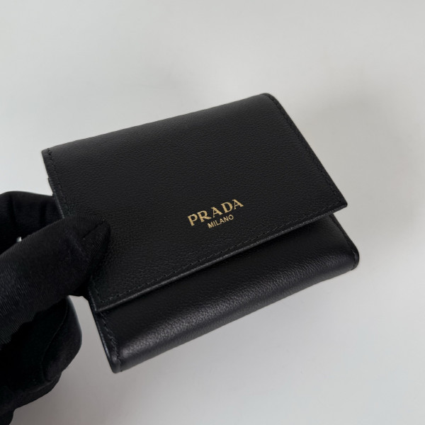 プラダ プラダ 二つ折り財布 1MH043