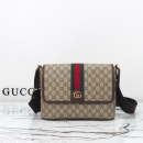 グッチ グッチ メッセンジャーバッグ 834467
