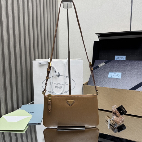 プラダ プラダ ショルダーバッグ 1BC238