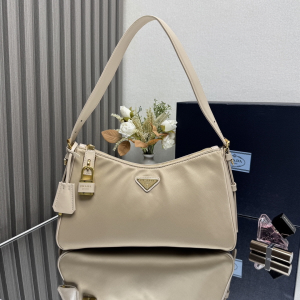 プラダ プラダ ショルダーバッグ 1BC232