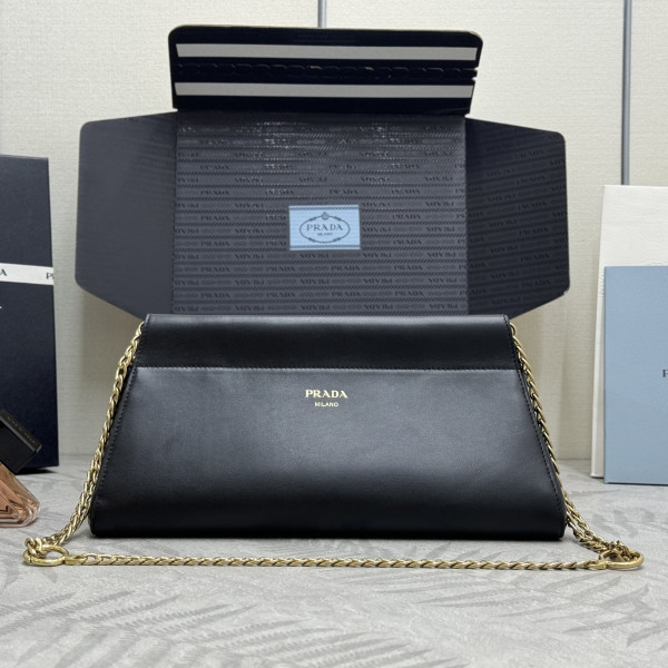 プラダ プラダ ショルダーバッグ 1BC262