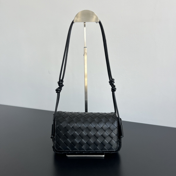 ボッテガ ボッテガ・ヴェネタ クロスバッグ 843893