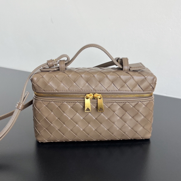 ボッテガ ボッテガ・ヴェネタ ショルダーバッグ 789109