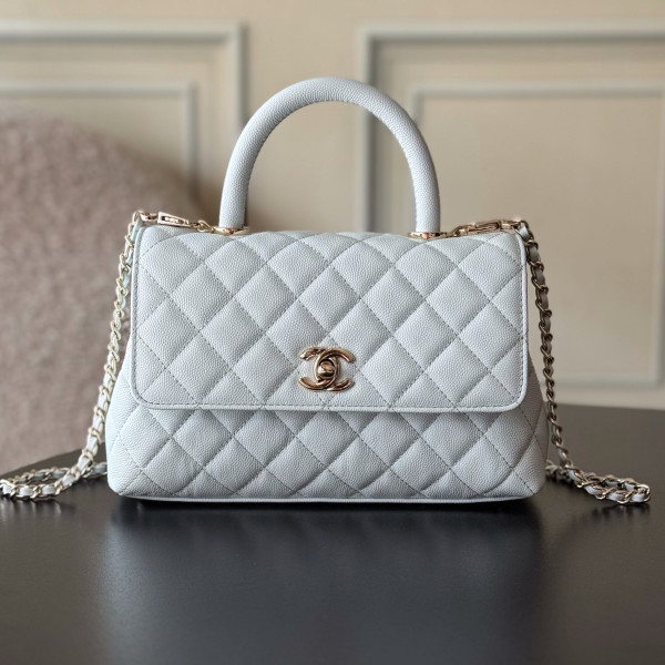 シャネル シャネル ショルダーバッグ AS2215