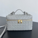 ボッテガ ボッテガ・ヴェネタ ショルダーバッグ 789109