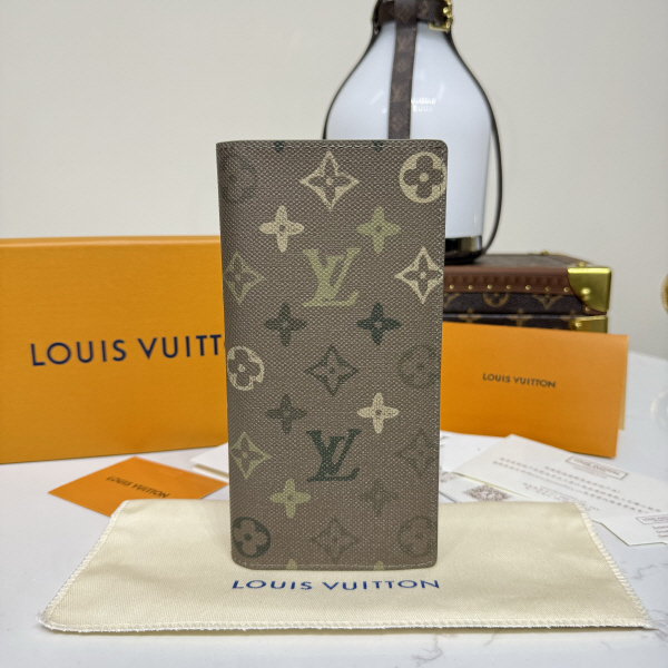 ルイ・ヴィトン ルイヴィトン モノグラム ジッピーウォレットM27055