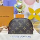 ルイ・ヴィトン ルイヴィトン モノグラム コスメティックパース M25653