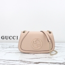 グッチ グッチ ショルダーバッグ 815715