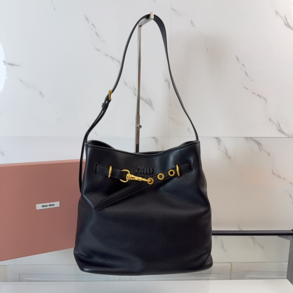 ミュウミュウ ミュウミュウ ショルダーバッグ 5BE101