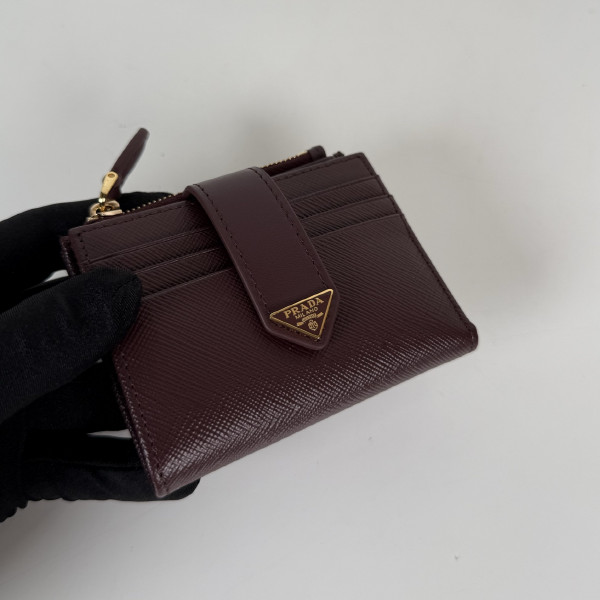 プラダ プラダ カード財布 1ML047