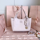 ミュウミュウ ミュウミュウ ショルダーバッグ 5BA304